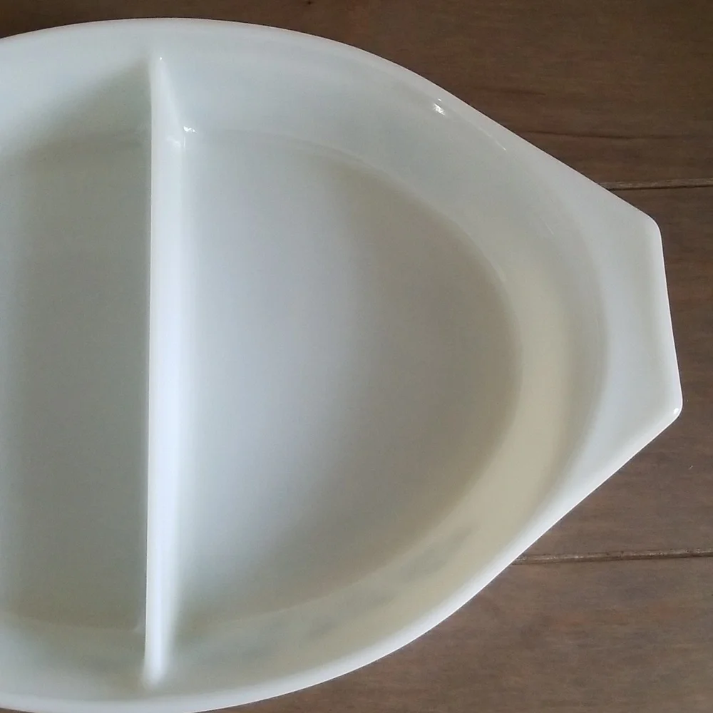 Pyrex vintage gold